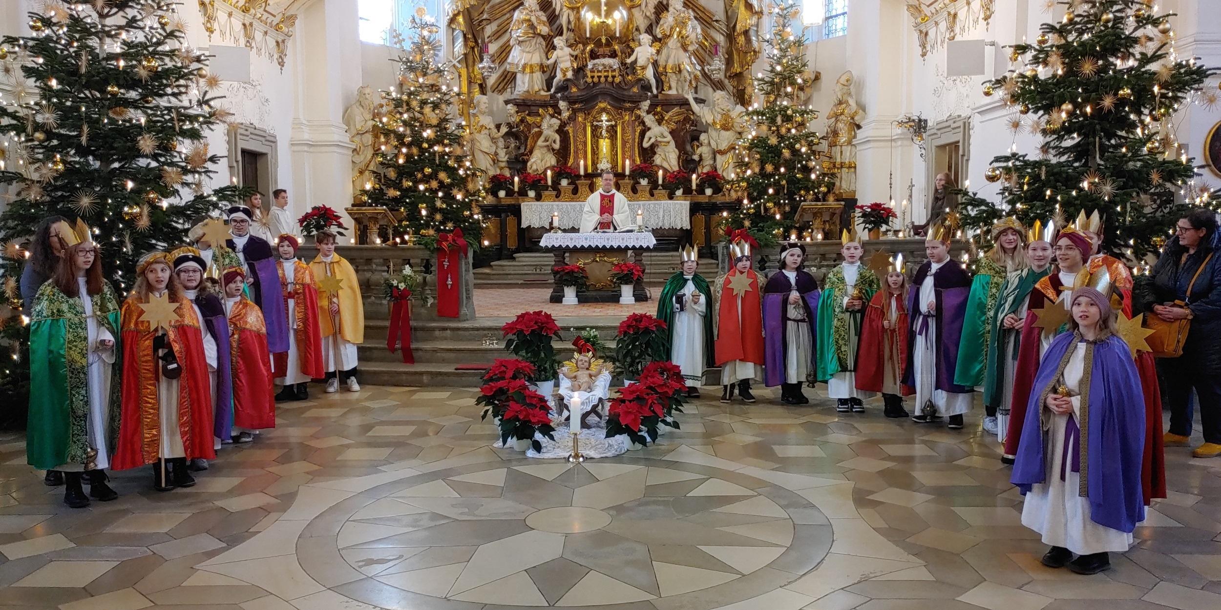 Gößweinsteiner Sternsinger Sammeln Fast 9000 Euro Für Notleidende ...